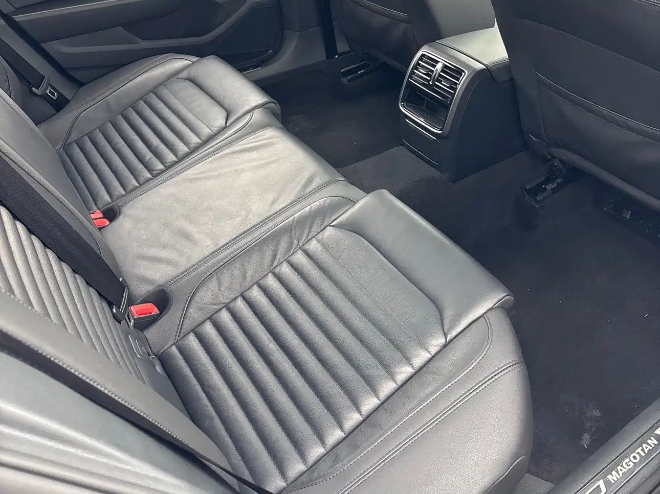 Volkswagen Magotan 2019 330TSI DSG Leading China V фото 15