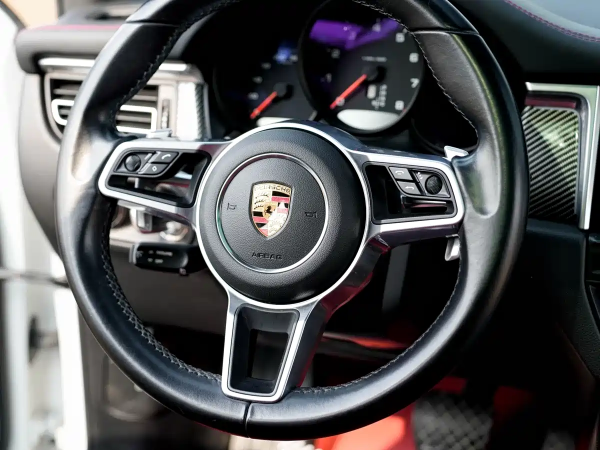 Porsche Macan 2020 Macan 2.0T фото 20