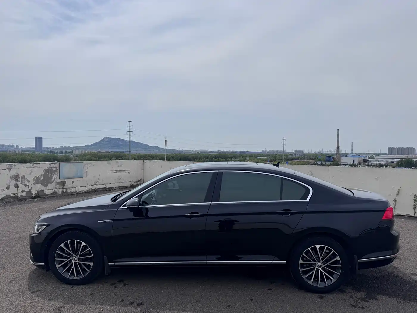 Volkswagen Magotan 2020 330TSI DSG Luxury фото 3