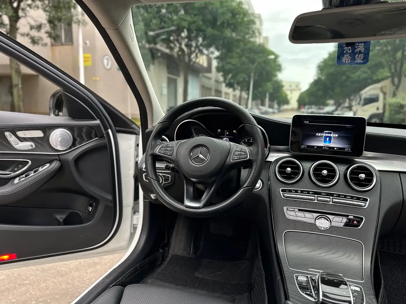 MERCEDES-BENZ C CLASS