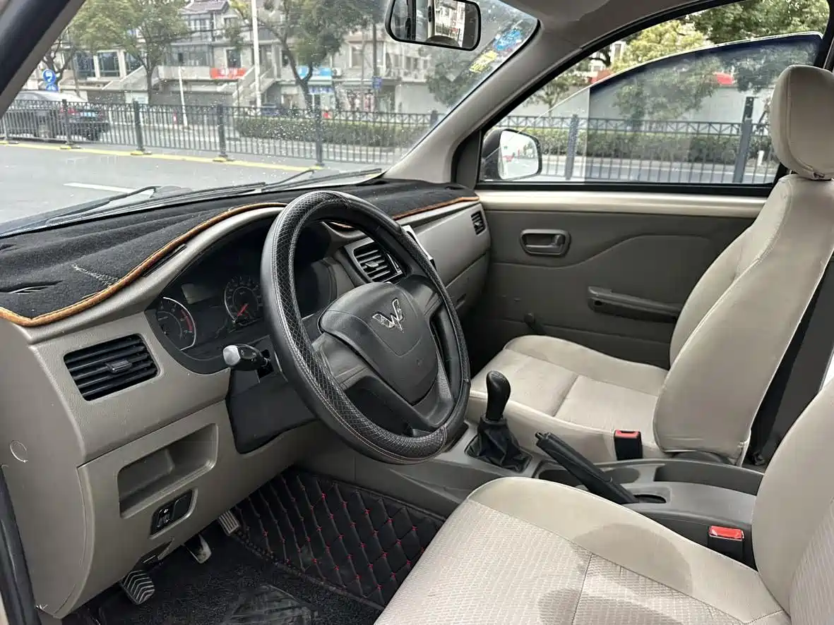 Wuling Motors Wuling Rongguang V 2018 2018 1.5L Standard