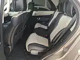 Photo 17 - Land Rover Discovery