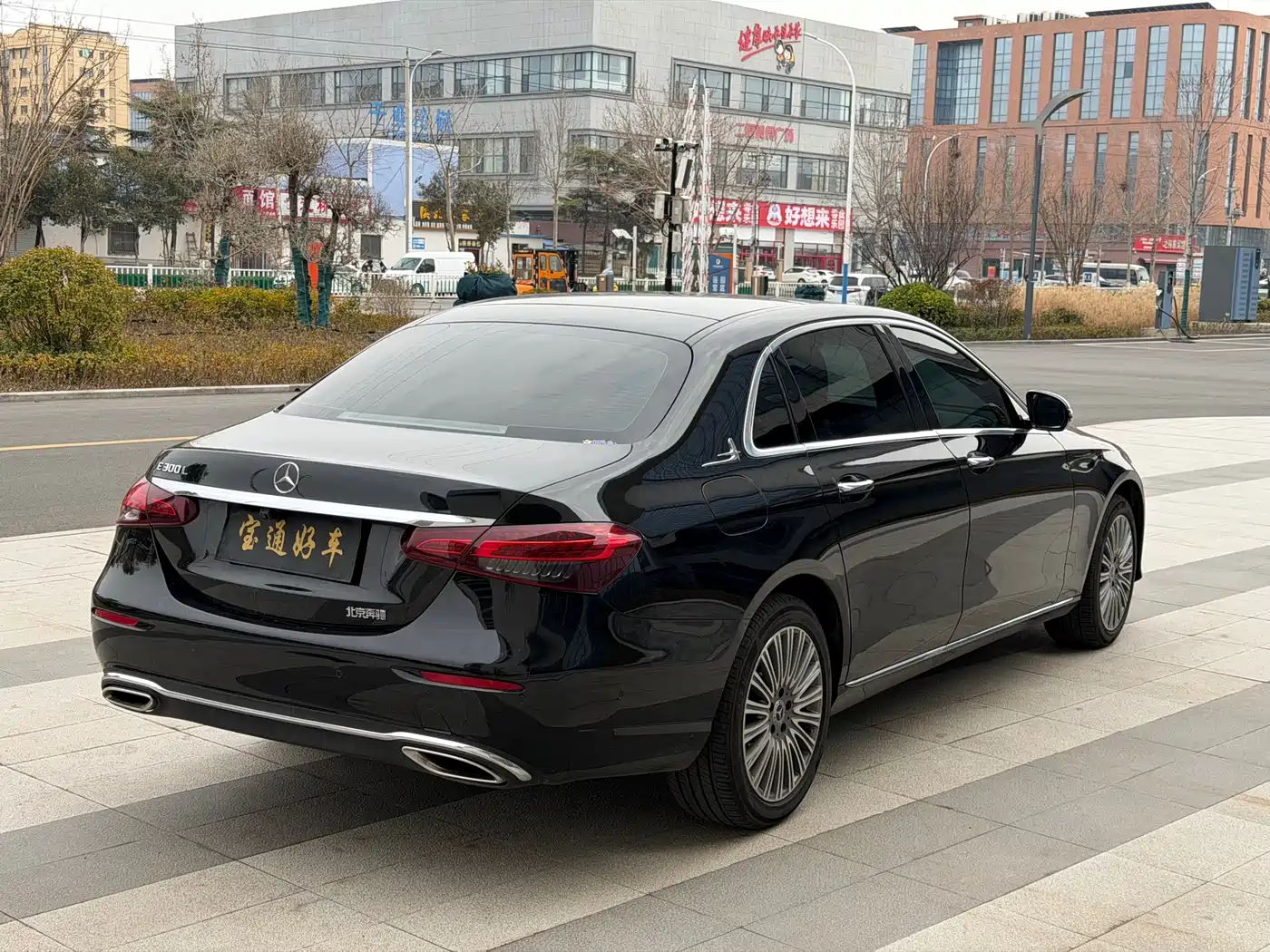 MERCEDES-BENZ E CLASS