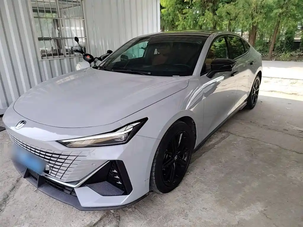 Changan UNI-V 2022 1.5T Premium Model
