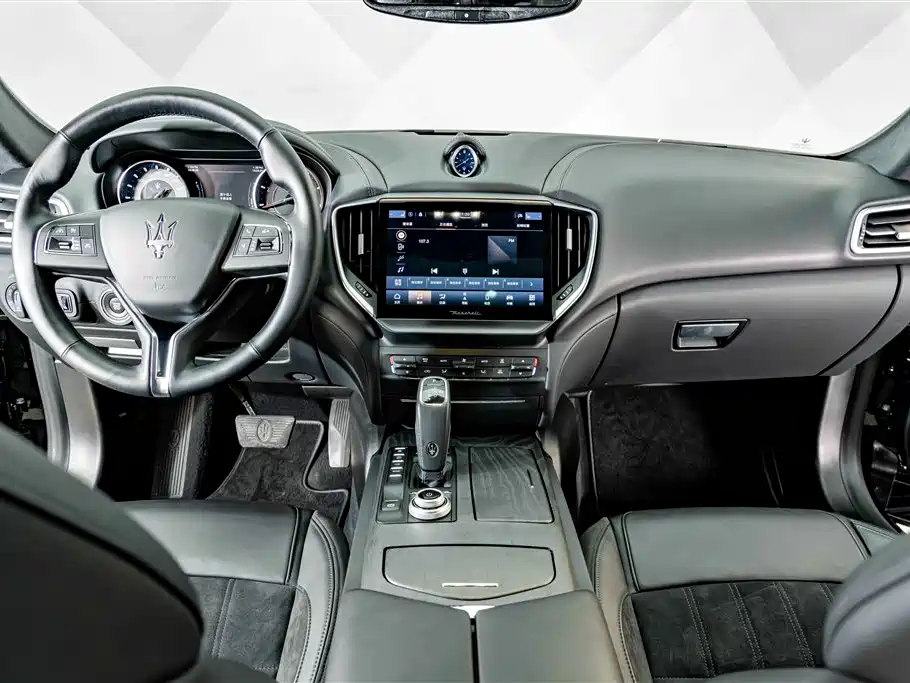 Maserati Ghibli 2022 2021 2.0T Operanera Opera Black Limited Edition