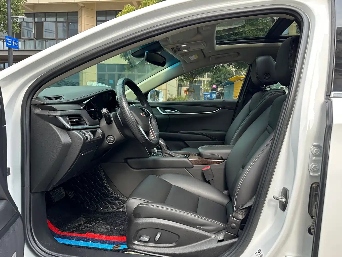 Cadillac XTS 2018 28T Technology фото 8