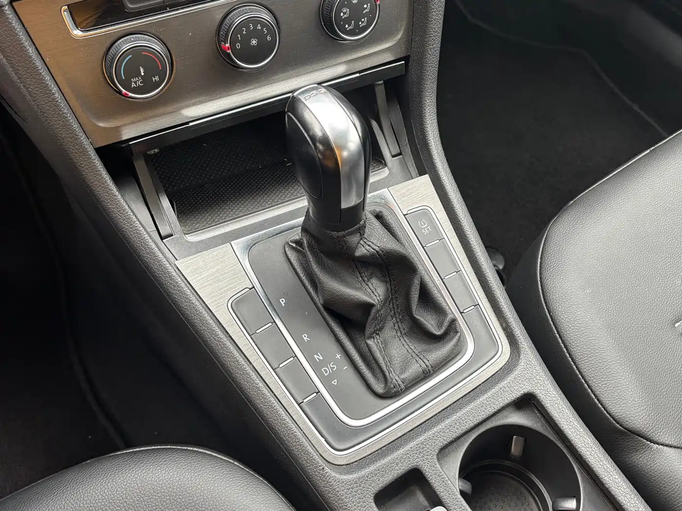Volkswagen Golf 2015 1.4TSI Automatic Comfort фото 10