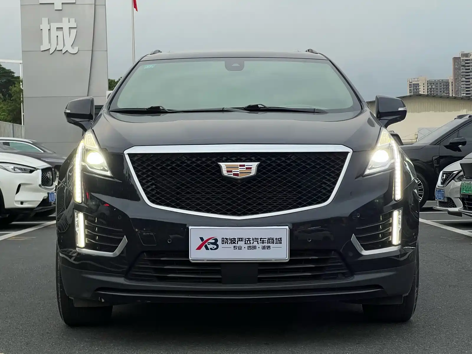 Фото 2 - Cadillac XT5