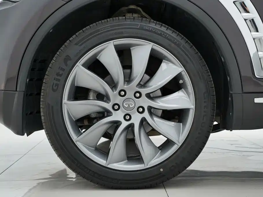 Infiniti QX70 2015 2013 3.7L Superior
