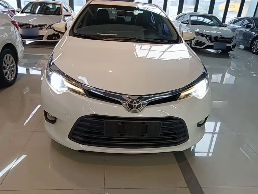 Toyota Levin 2014 1.6G CVT Elite Edition фото 3