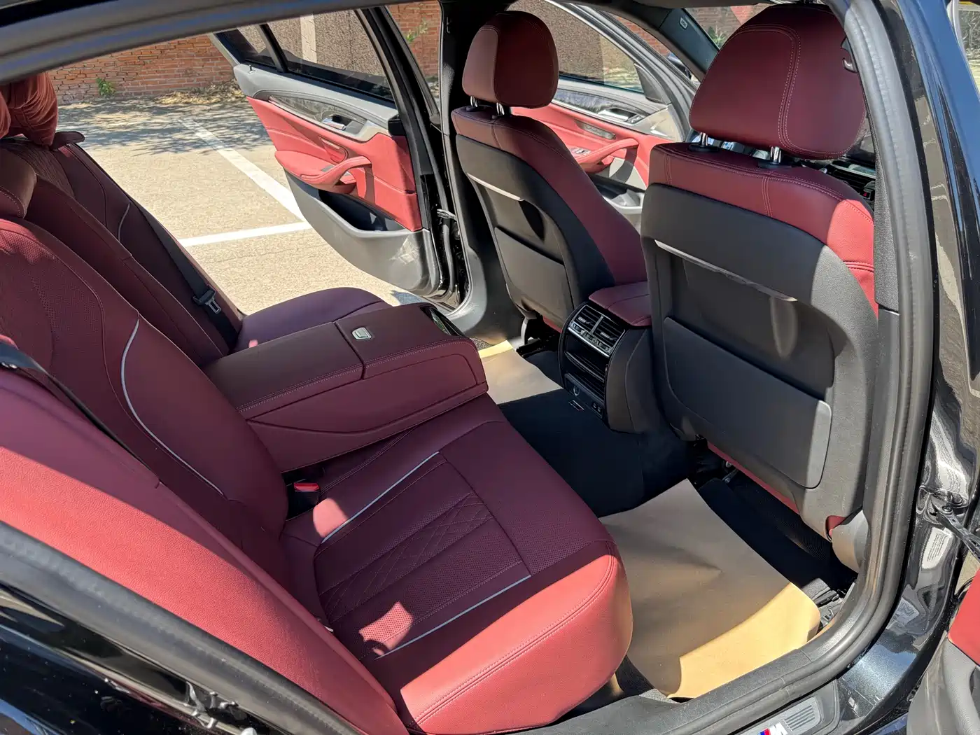 BMW 5 Series 2022 Model Second Facelift 525Li Luxury Package фото 13