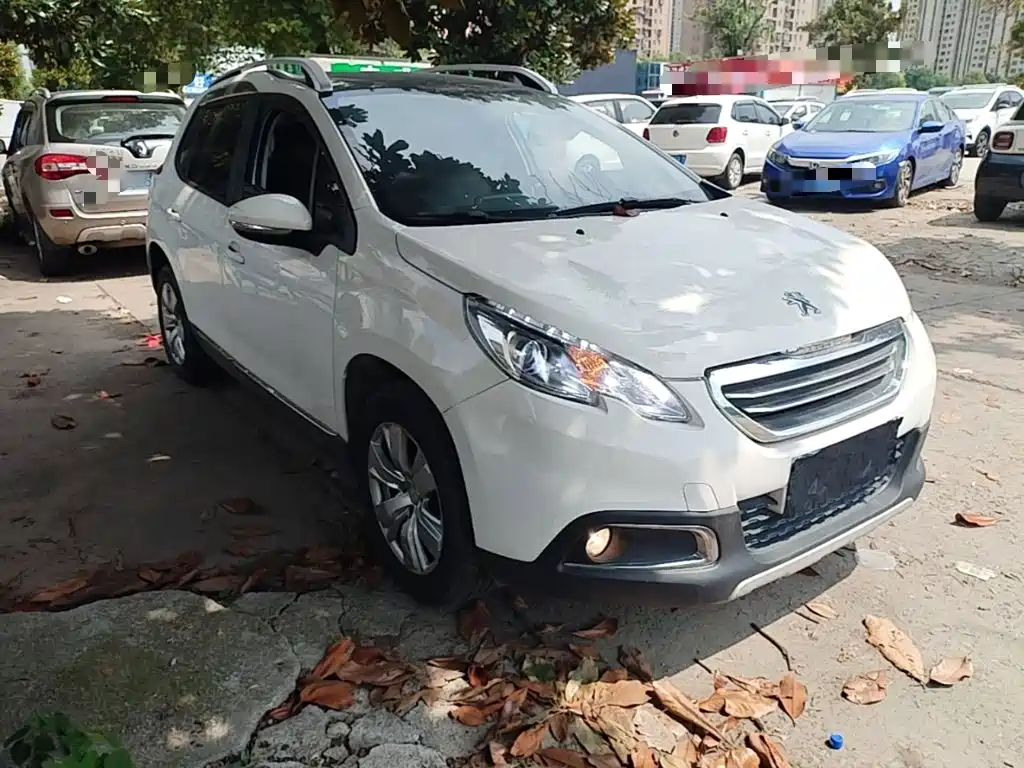Peugeot 2008 2015 2014 1.6L Manual Fashion Edition