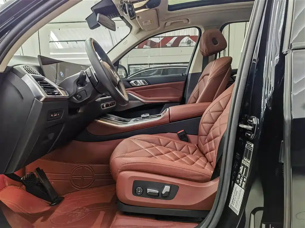 BMW X5 2023 xDrive 30Li Premium M Sport Package фото 11