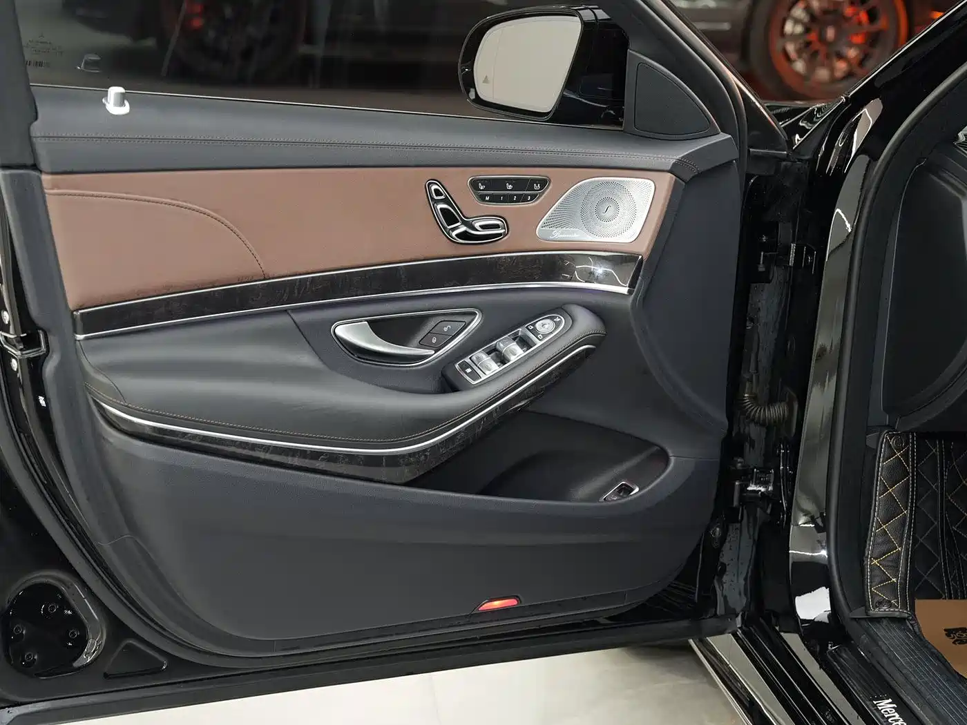 Фото 12 - Mercedes-Benz S-Class
