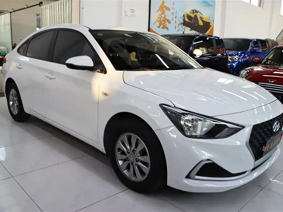 Hyundai Elantra 2018 1.6L Auto Joy GL (China V) фото 3