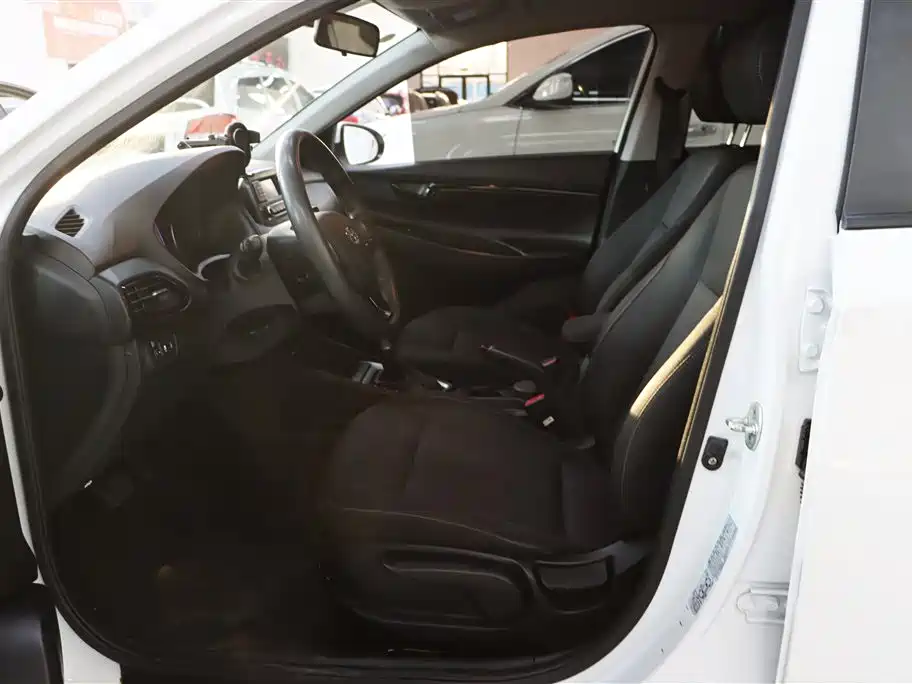Hyundai Elantra 2018 1.6L Auto Joy GL (China V) фото 12