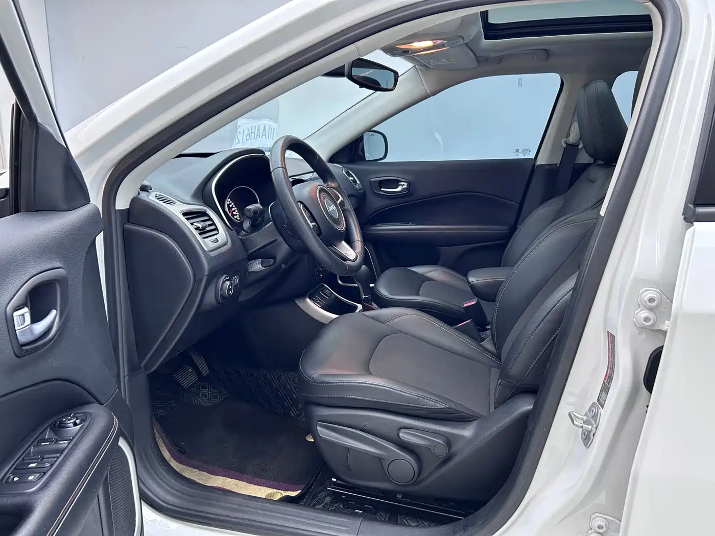 Jeep Compass 2021 2020 220T Automatic Leading Edition