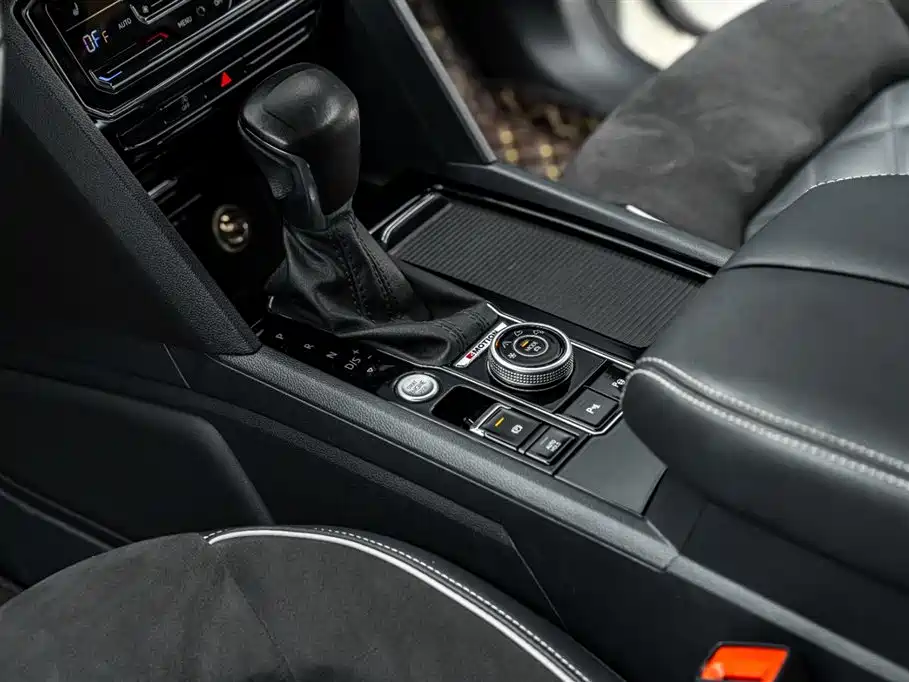 Volkswagen Teramont 2019 Model Teramont X 380TSI 4WD Prestige Luxury Edition фото 15