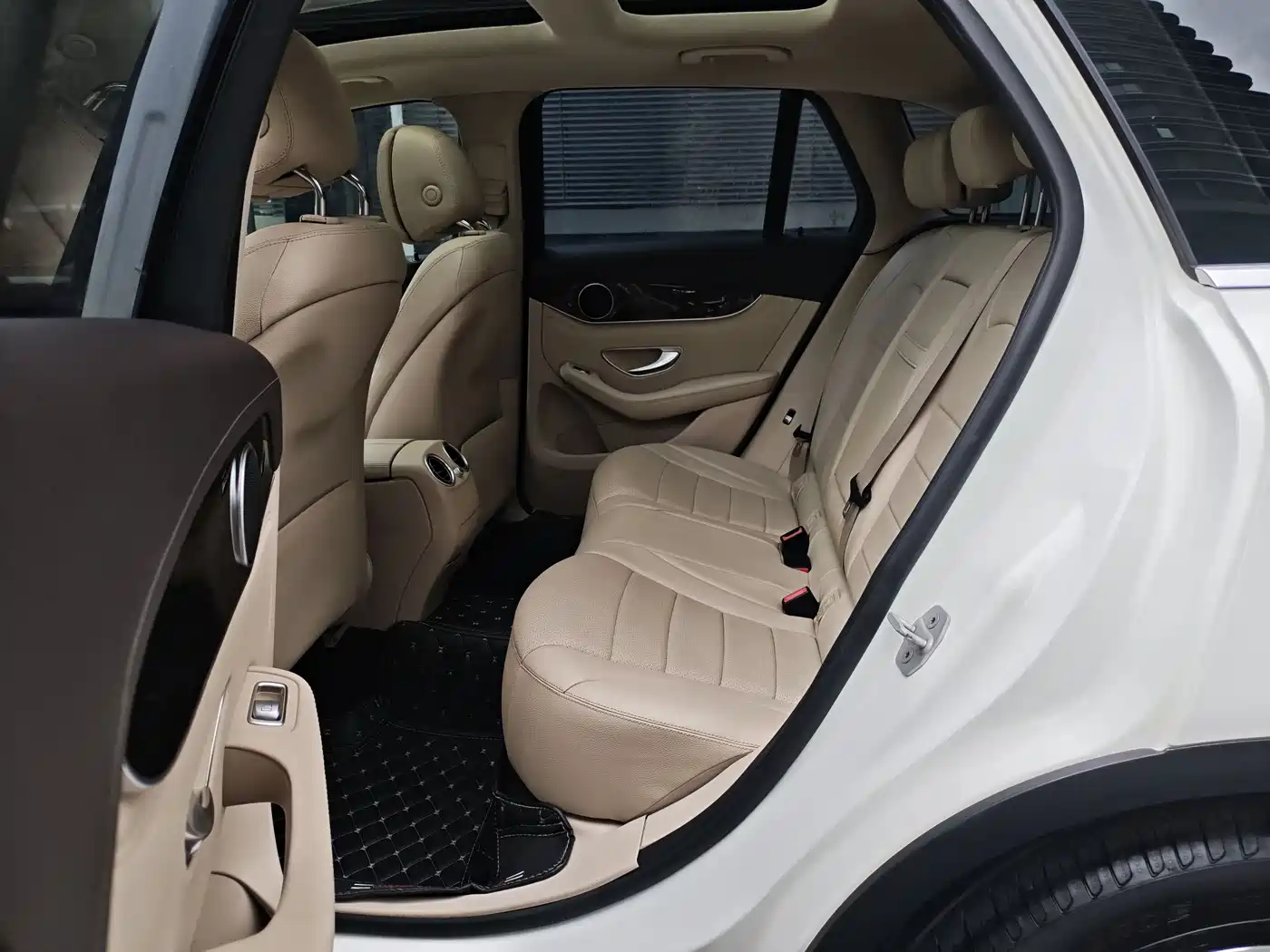 Mercedes-Benz GLC 2016 GLC 260 4MATIC Dynamic фото 6