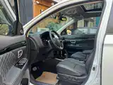 Photo 18 - Mitsubishi Outlander