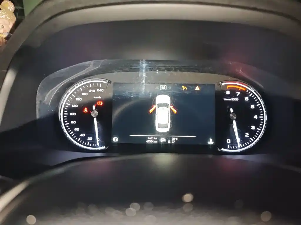 Roewe i6 2021 2020 PLUS 1.6L CVT 4G Connected Glory Flagship Edition