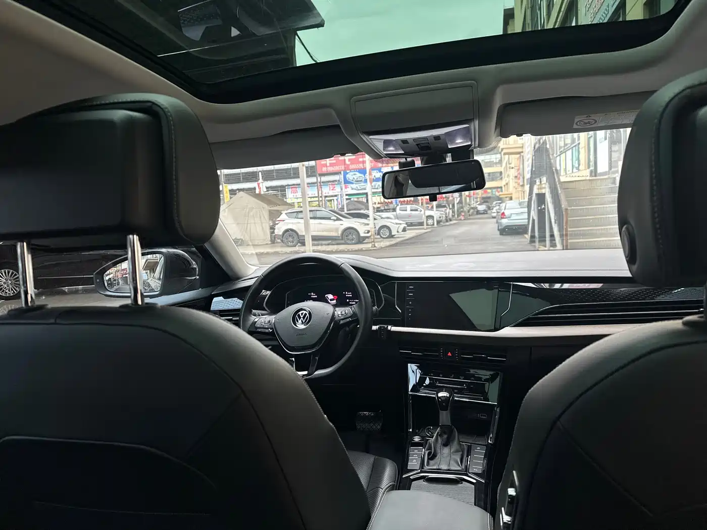 Volkswagen Passat 2021 Model 330TSI Luxury Edition фото 11
