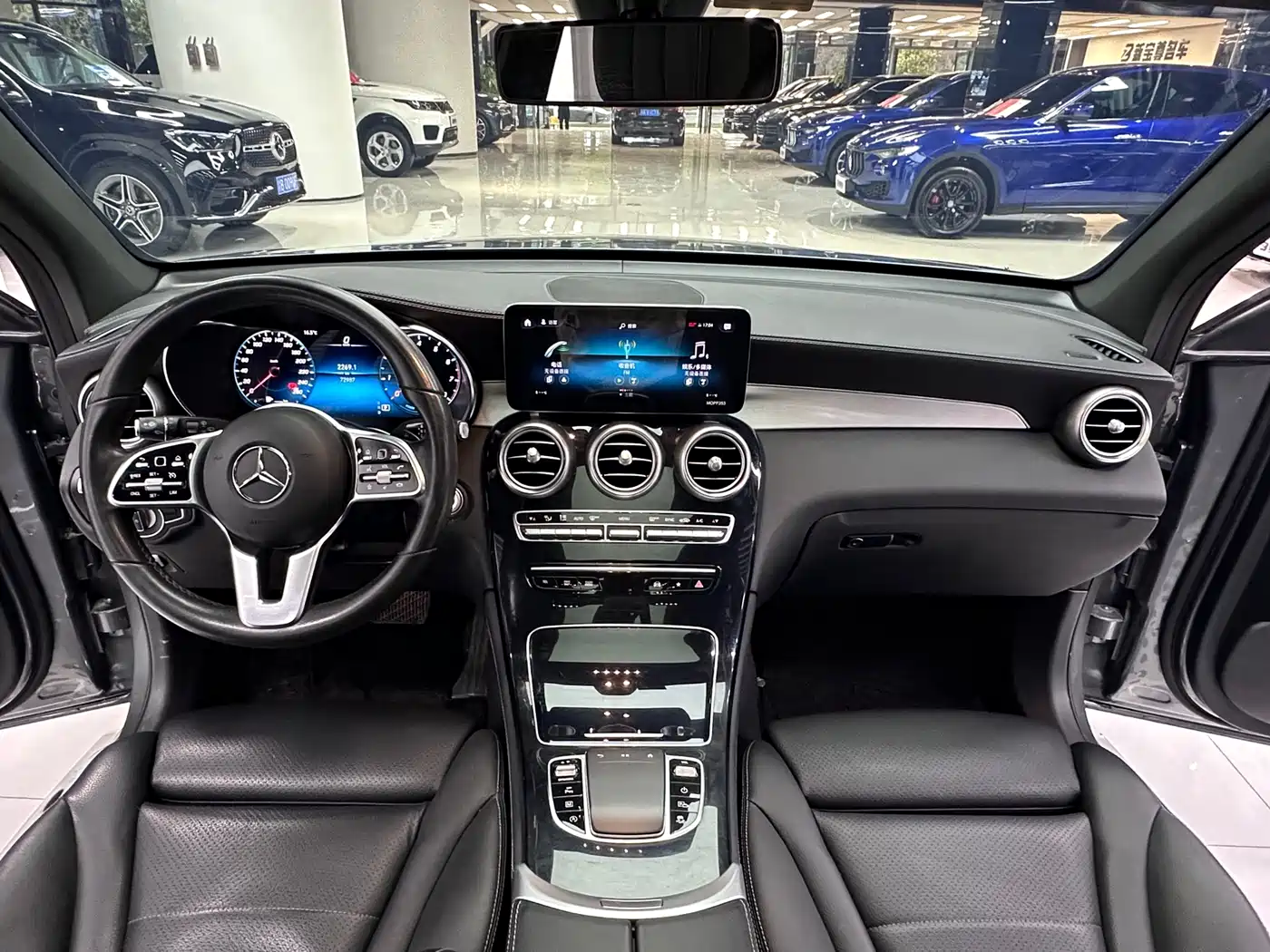 Mercedes-Benz GLC 2021 GLC 260 L 4MATIC Sporty фото 9