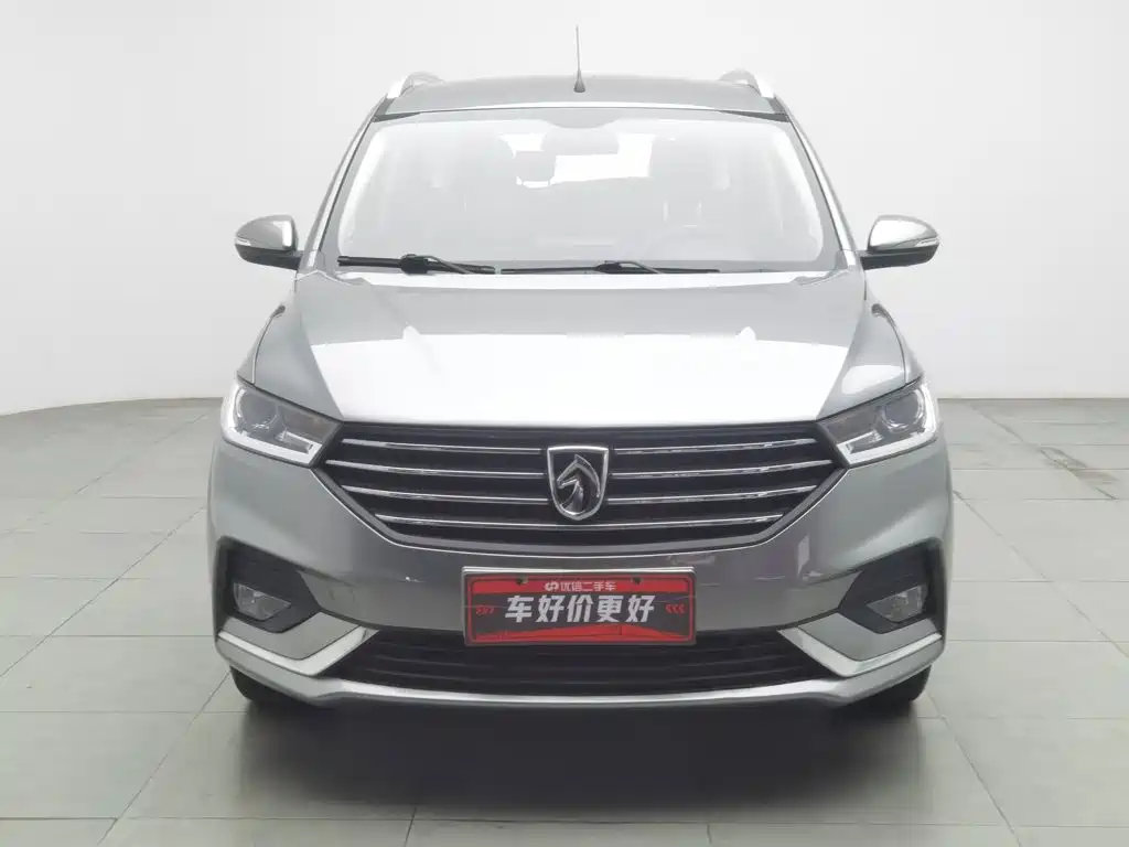 Фото 3 - Baojun 360