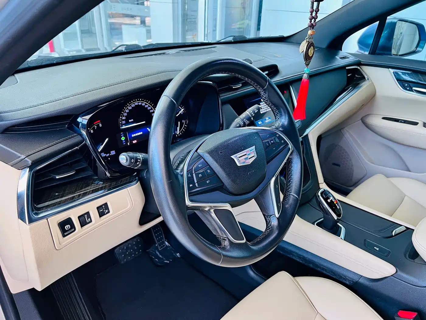 Cadillac XT5 2017 2016 25T Technology Model