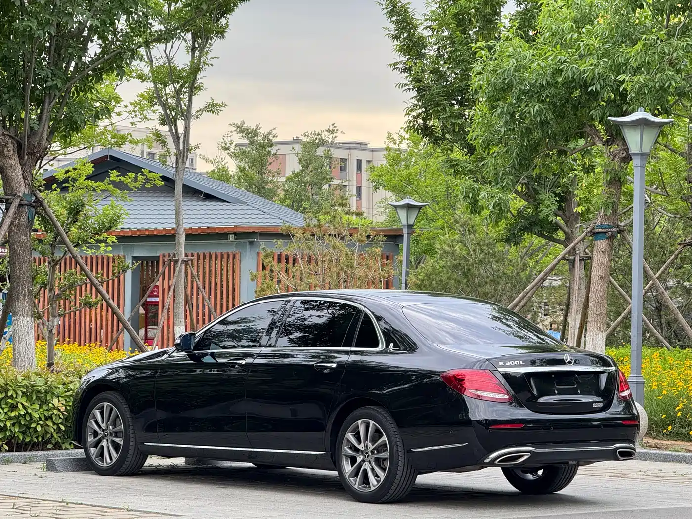 Mercedes-Benz E-Class 2019 Facelift E 300 L Fashion фото 12