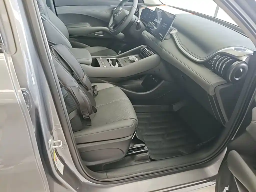 BYD Yuan PLUS 2026 2025 Smart Drive Edition 430KM Leading