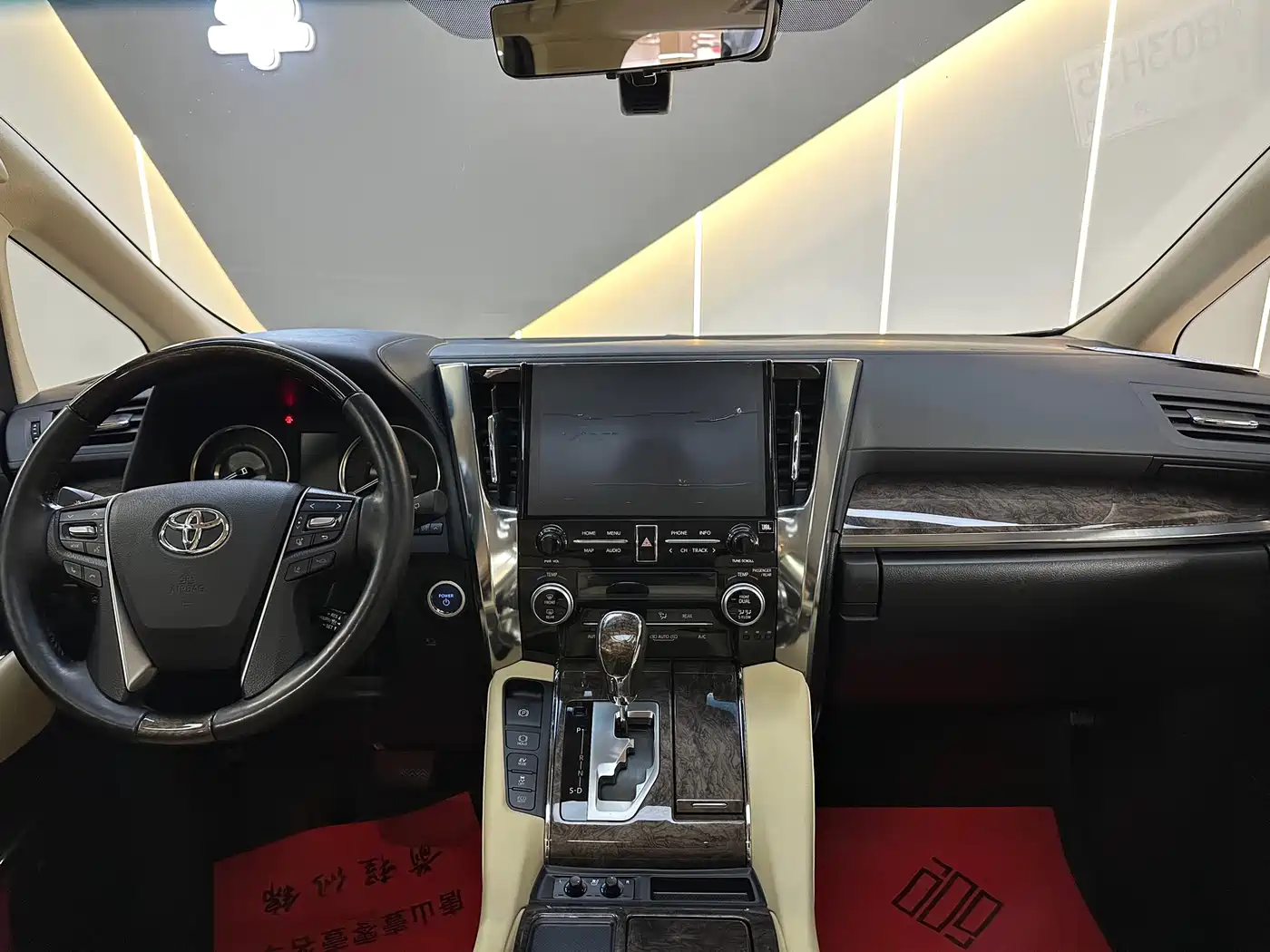 Toyota Alphard 2021 Hybrid 2.5L Premium фото 12