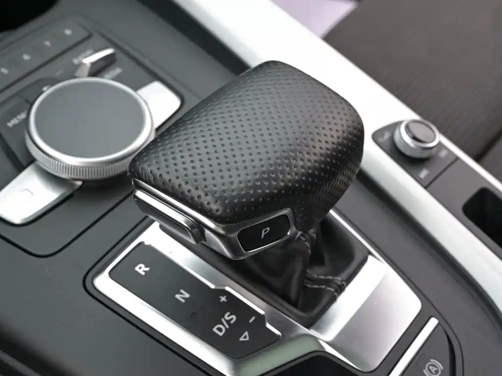 Audi A4 (Import) 2020 Avant Pioneer 40 TFSI Luxury Sport фото 14