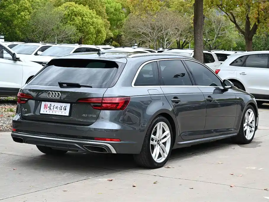 Audi A4 (Import) 2020 Avant Pioneer 40 TFSI Luxury Sport фото 6