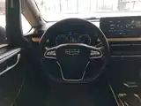 Фото 11 - Geely Vision X3