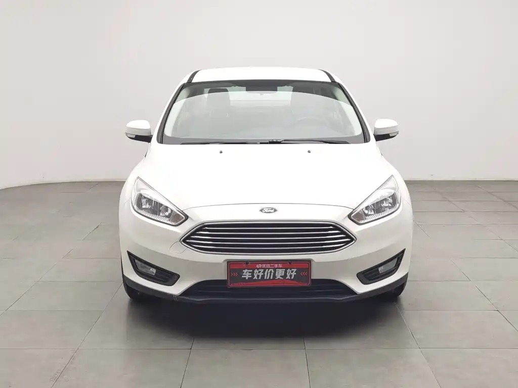 Фото 3 - Ford Focus