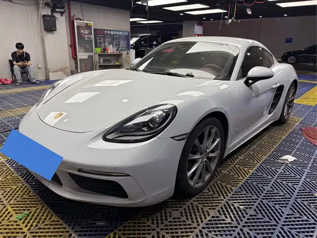 Porsche 718 2022 Cayman 2.0T