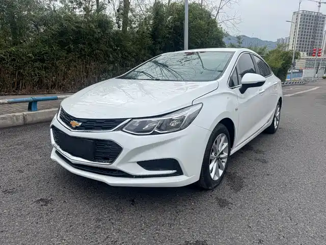CHEVROLET CRUZE