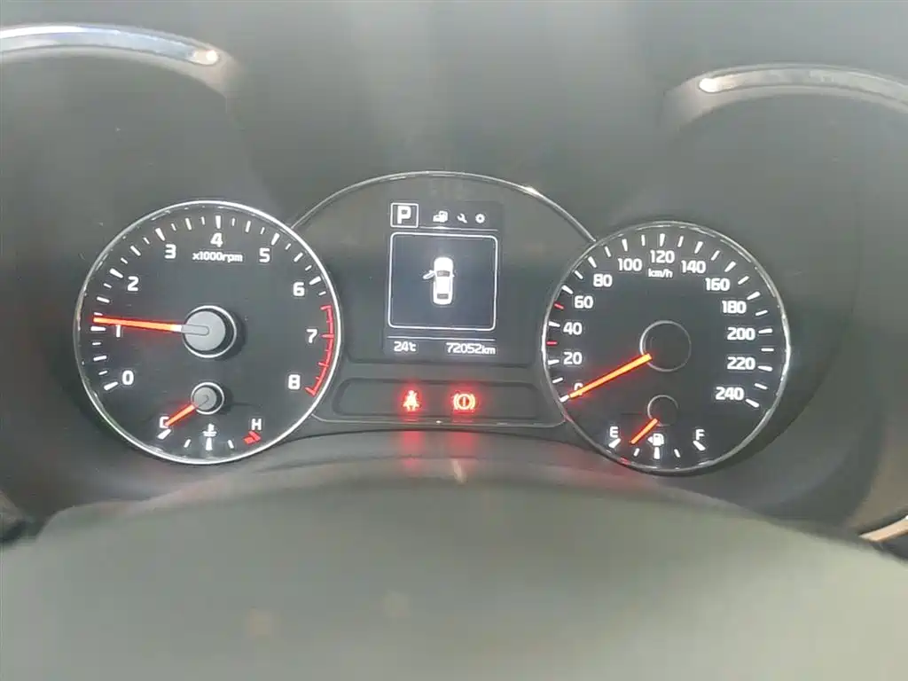 Kia K3 2017 1.6L Automatic 15th Anniversary Special GLS фото 12