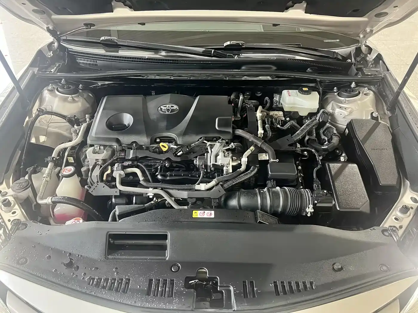 Фото 25 - Toyota Camry