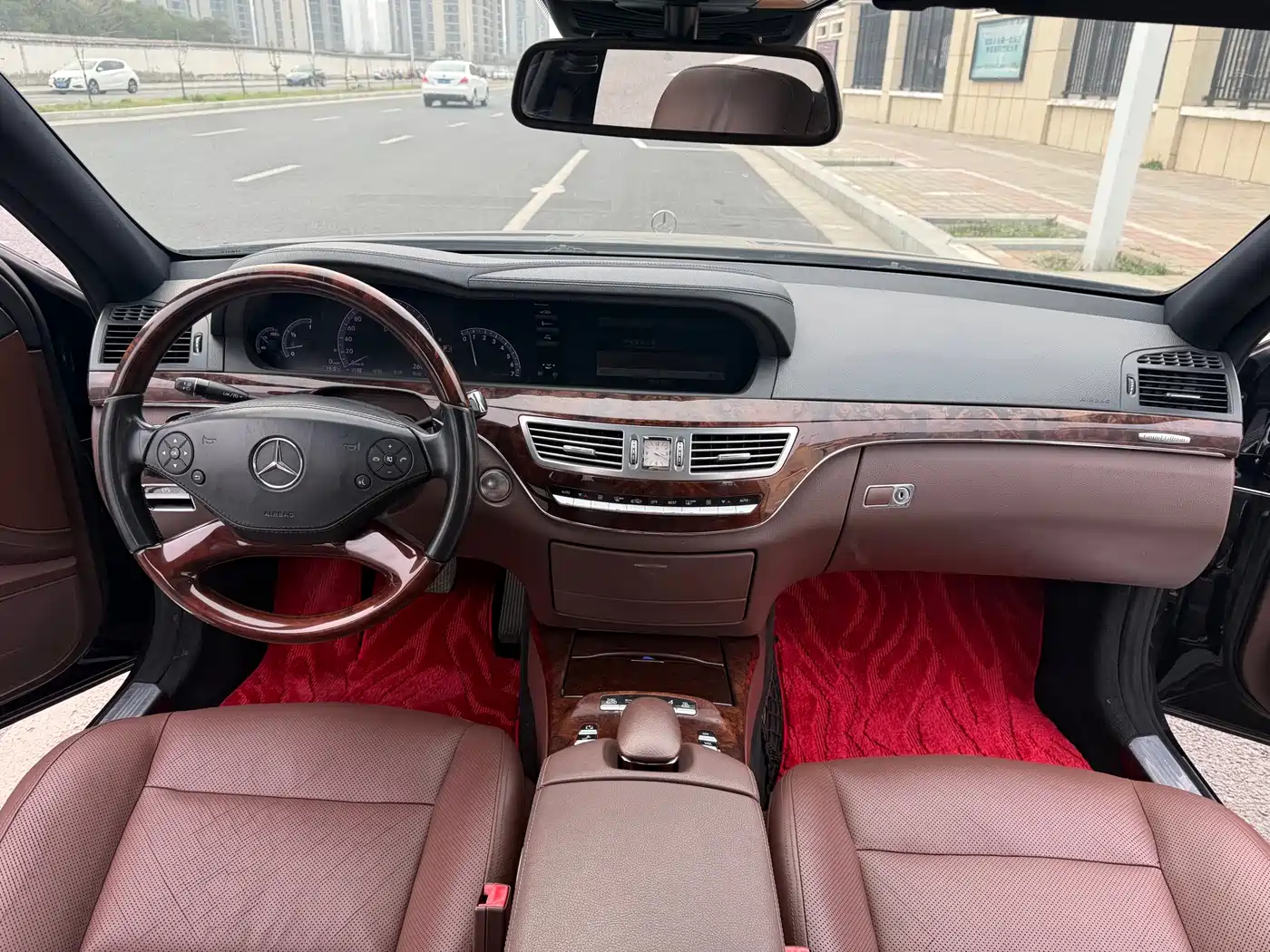Mercedes-Benz S-Class 2012 S 300 L Luxury Grand Edition фото 8