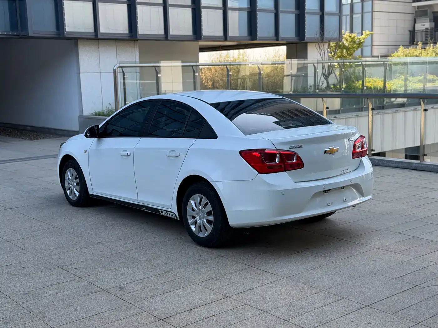 Chevrolet Cruze 2015 1.5L Classic SL MT фото 4
