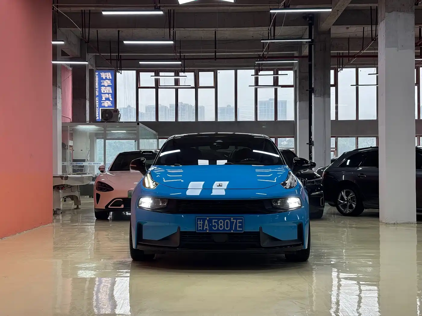 Lynk & Co 03 2021 2.0TD Auto Jin Pro фото 2