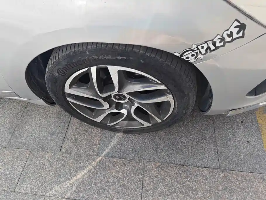 DS 5 (Import) 2013 2012 1.6T Luxury Edition