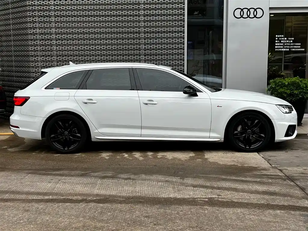 Audi A4 (Import) 2020 Avant Pioneer 40 TFSI Luxury Sport фото 3