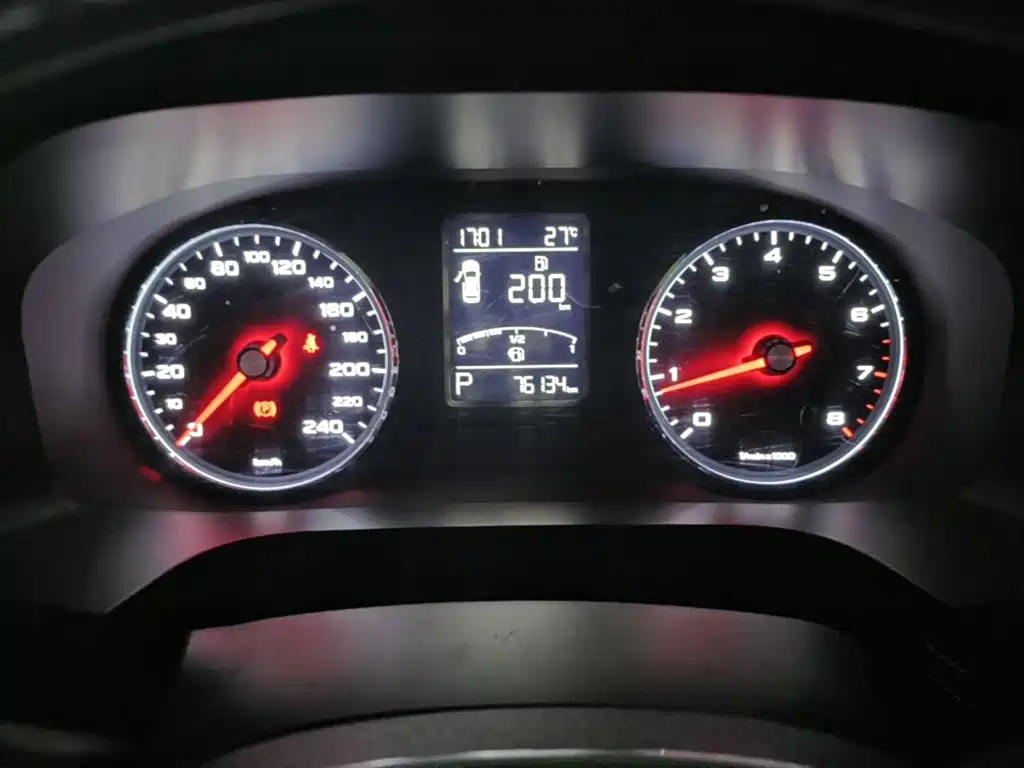 Roewe i6 2018 2018 20T Automatic Internet ZhiXiang Edition
