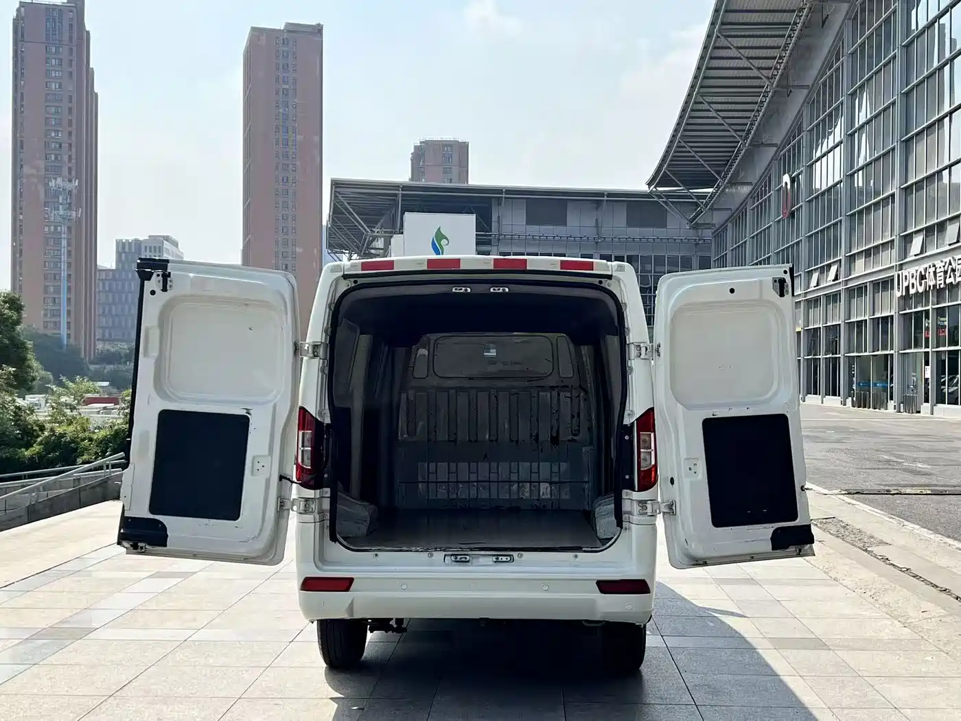Dongfeng Yufeng Yufeng EM26 2023 2023 Standard Edition 41.472kWh Henan Lithium