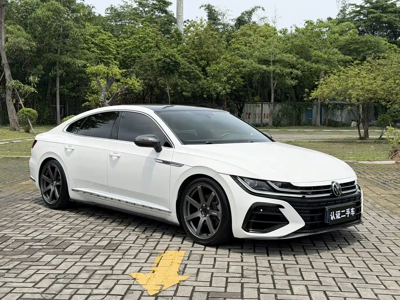 Volkswagen FAW-Volkswagen CC 2019 330TSI Luxury Appearance (China V) фото 3
