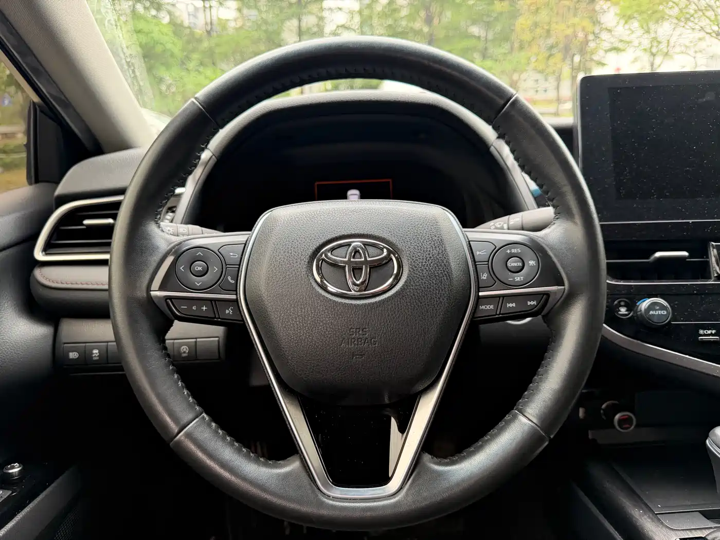 Toyota Camry 2021 2.5G Luxury Edition фото 10