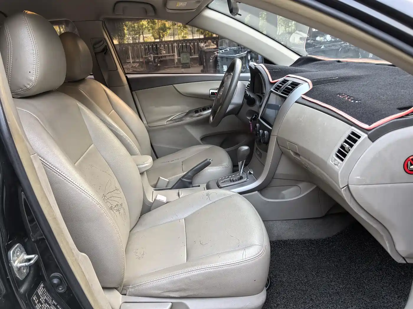 Toyota Corolla 2009 1.6L Automatic GL Sunroof Special Edition фото 11